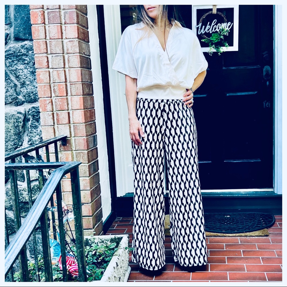 Made in Italy Retro Chic Print wide Leg Pants - Picture 8 of 10